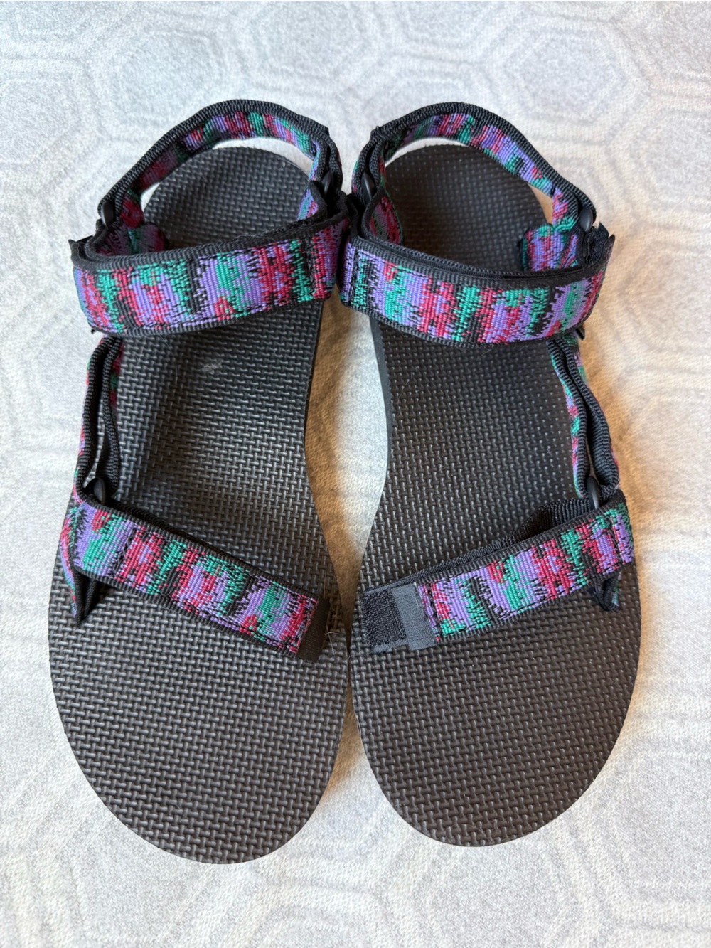 Teva Original Universal Sandals Women’s 9 Purple Blue Adjustable Vegan Travel